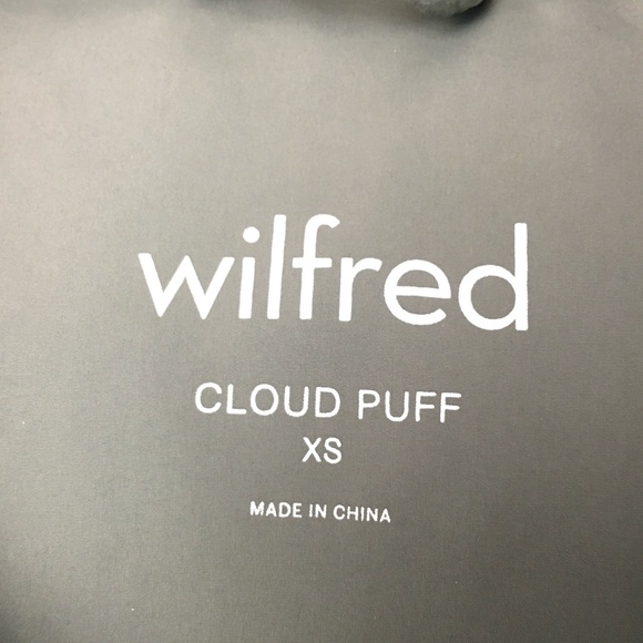 Aritzia Wilfred The Cloud Puff™ 700+ fill-power Goose Down Jacket Size XS - Picture 9 of 15